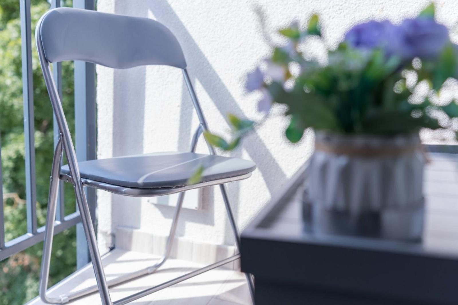 Crnjanski Paun L Apartment